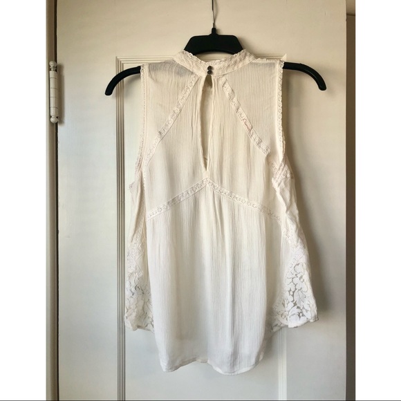 AE High Neck Cream Lace Detailing Tank - Picture 2 of 4